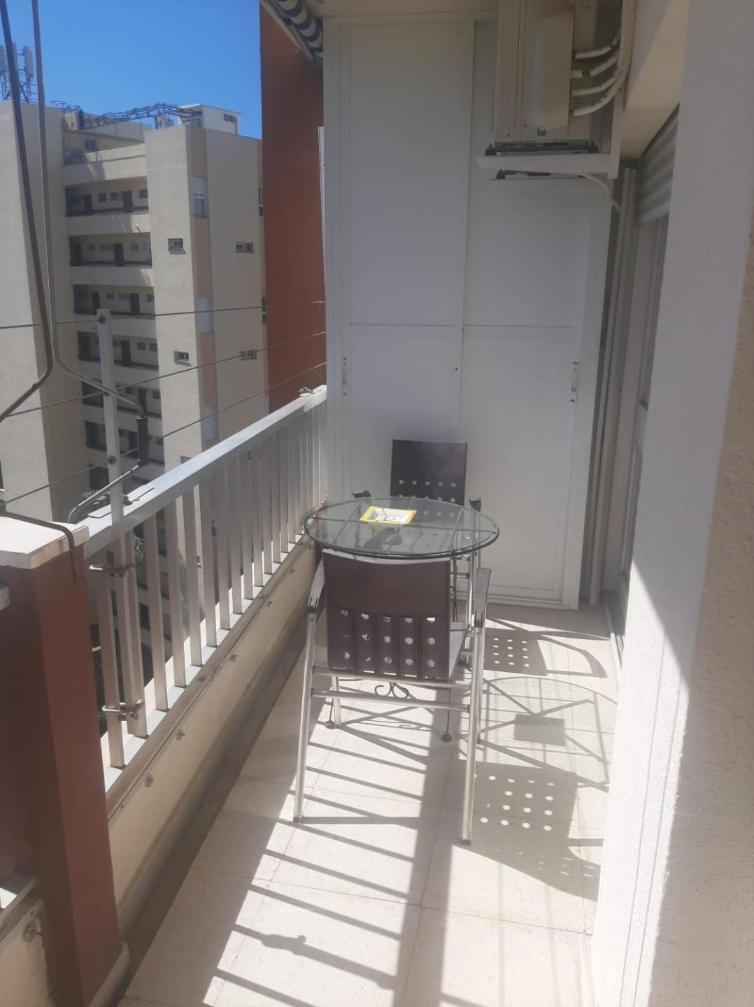 2nd Line - 1 Bedroom - A From Appartement